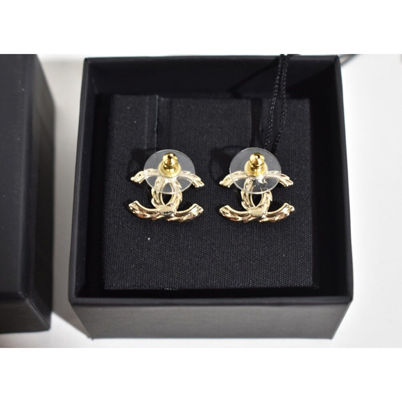 Chanel 23B Gold Crystal Interlocking CC Logo Classic Statement Stud Earrings - Picture 8 of 11